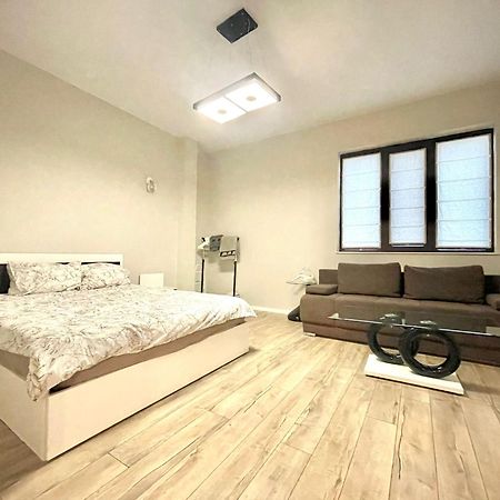 Nataly New Luxury Apartment On Black Sea Varna Exterior photo